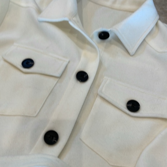 Ivory Shacket - Picture 2 of 3